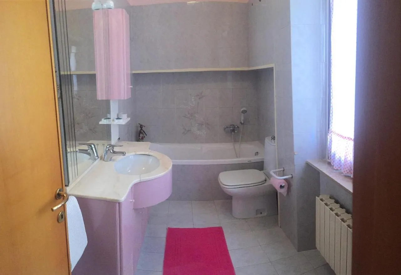 Da Monica Apartment Canneto